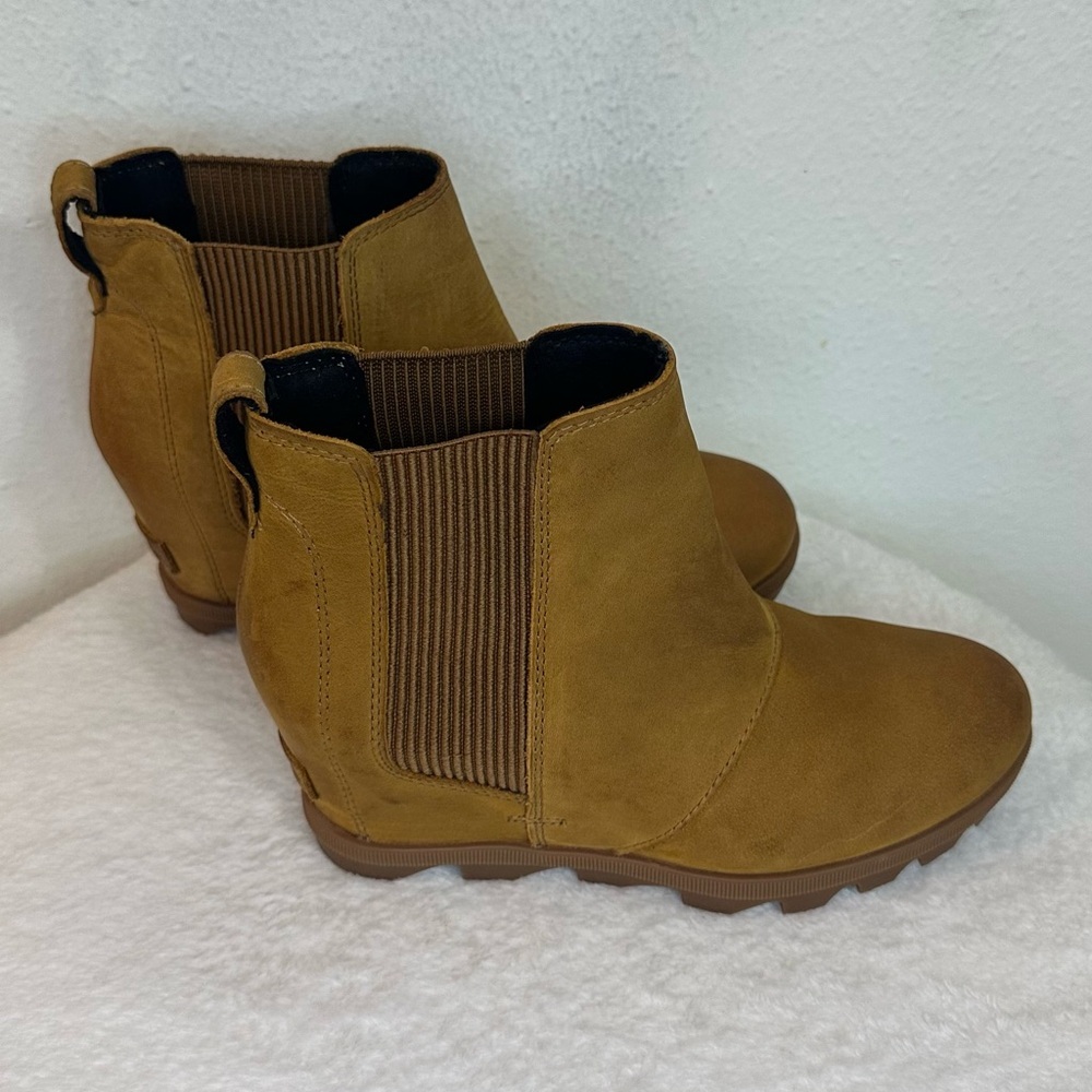 Sorel Women's Joan Of Arctic Wedge I| Chelsea Boot CAMEL Brown Size 7 - Picture 8 of 17